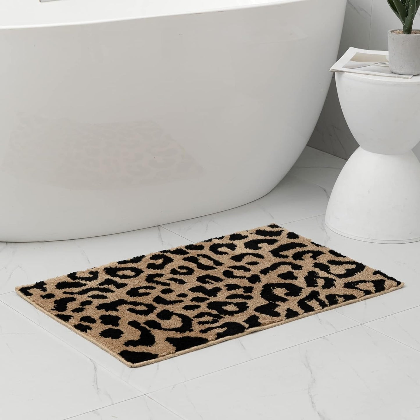 Leopard Print Area Rug - Cute Absorbent Bath Mat for Bathroom, Non-Slip Soft Leopard Bath Rug, 20” x 31”